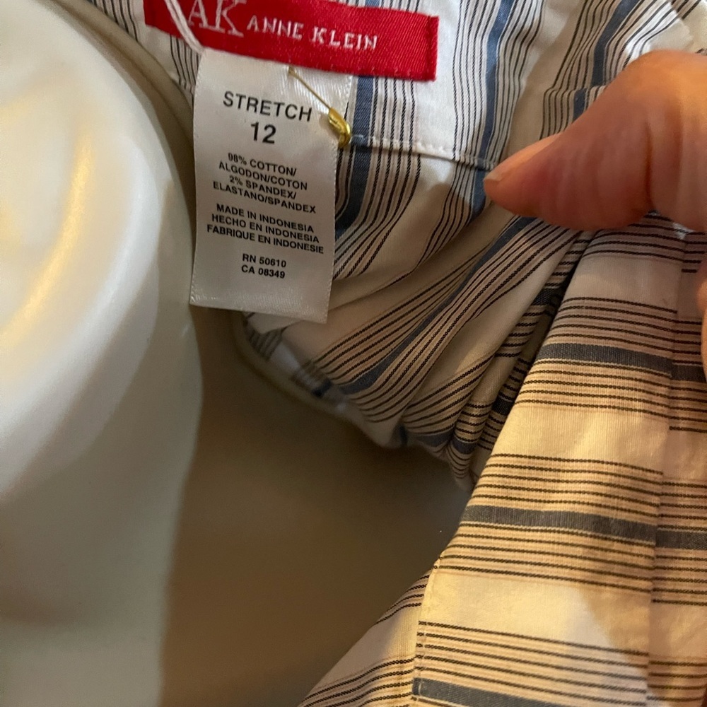Anne Klein stretch blouse size 12 - Picture 2 of 2